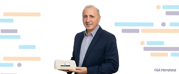 LabTAG CEO with a STIKA